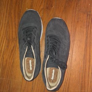 Reebok Classic size 10